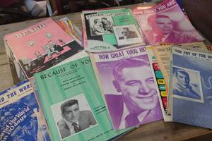 lot 3188 image: Lot of Vintage Sheet Music