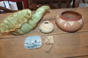 lot 3208 image: Nemad and More Pottery Pieces