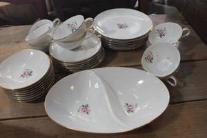 lot 3222 image: Vintage Style House China Set