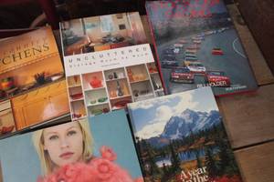 lot 3227 image: Lot of Coffe Table Books