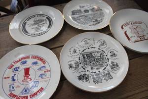 lot 3235 image: Vintage Centennial Plates and More