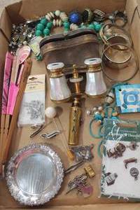 lot 3246 image: Antique Mother of Pearl BinocularsOpera Glasses & More