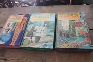 lot 3255 image: Vtg. 1960s Golden Adventure Kits