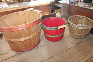lot 3267 image: Vintage Bushel Basket and More