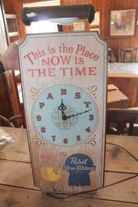 lot 3269 image: Vintage Pabst Blue Ribbon Beer Clock untested