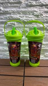 lot 15 image: Six Flags 2-Pack Souvenir Sipper Cup - Neon Green with Handles