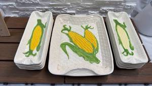 lot 43 image: Corn Cob Ceramic Serving Platter & Dishes Set 9 Pieces