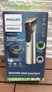 lot 67 image: Philips Norelco Multigroom 7000 19-in-1 Trimmer Kit