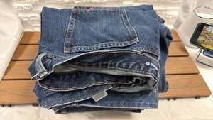 lot 95 image: Lot of 5 Pairs Women��s Blue Denim Jeans - Size 16