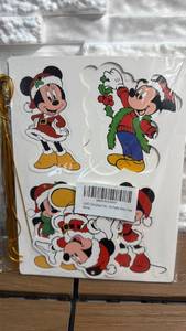 lot 134 image: Disney Christmas Tree Ornaments (16 pcs B0DHVG35HT)