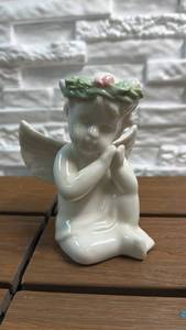 lot 157 image: Ceramic Angel Figurine with Floral Wreath and Wings