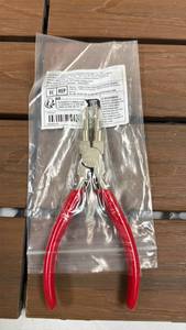 lot 184 image: Jewelry Bail-Making & Wire-Looping Pliers with Red Handles