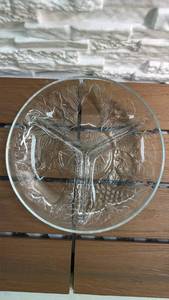 lot 197 image: KIG Indonesia 3-Part Divided Relish Dish