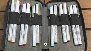 lot 219 image: Masters Touch Graphic Needle Drawing Pen Set 19-Piece