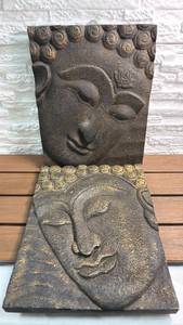 lot 233 image: Set of 2 wall decor