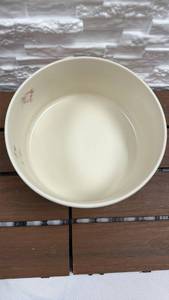 lot 268 image: Pfaltzgraff Ceramic Souffl� Dish in the Tea Rose Pattern - 7.75 Diameter