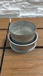 lot 289 image: Round Collapsible Aluminum Cup - 2.5 in Diameter