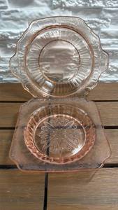 lot 296 image: Two Depression Glass Dishes - Jeannette Glass Adam Pattern 6 Serving Bowl & 7 Open Rose Pattern Glass Bowl