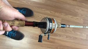 lot 343 image: True Temper Fishing Rod & Zebco 33 Reel Combo