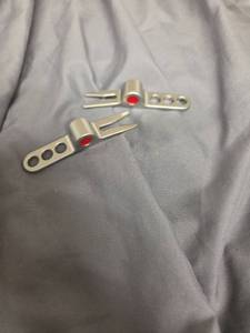 lot 33 image: Jizlan 2 Pcs Silver Golf Ball Fork Pivot Divot Repair Tool for Cameron Divot Tools for Scotty Golf Divot Tools - Retail $9