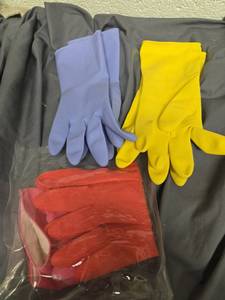 lot 202 image: Four Pairs Rubber Gloves - Retail $0