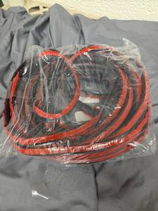 lot 233 image: Flexible Quarter Round Molding Bendable Molding Trim 0.5 Inch(W) x 40 Feet(L) Self Adhesive Vinyl Wall Base Peel and Stick Rubber Edge Trim for Floor,Tub,Around Curved Stairs (Black - Retail $0