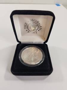 lot 101 image: 2000-P American Silver Eagle 1 Troy Ounce .999 Fine Silver Morgan Mint COA