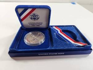 lot 102 image: 1986-S Statue of Liberty Proof Silver Dollar U.S. Mint Box Silver Coin Only