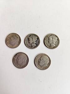 lot 134 image: Lot of 5 Vintage U.S. 90% Silver Dimes&nbsp