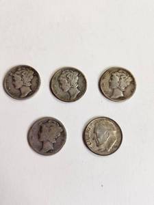 lot 153 image: Lot of 5 Vintage U.S. 90% Silver Dimes&nbsp