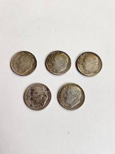 lot 154 image: Lot of 5 Vintage U.S. 90% Silver Dimes&nbsp
