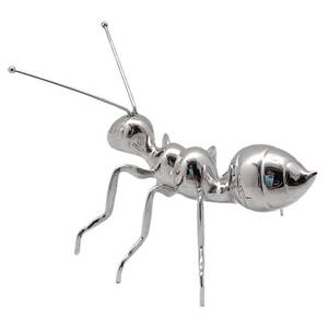 lot 19042 image: Cute Ant Metal Yard Art Garden Decorative Sculptures Statues for Desktop Lawn Patio Ornament - Retail $20