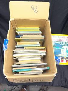 lot 261 image: Lot of Childrens Books Approximately 40 Titles Mixed Genres