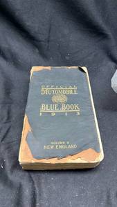 lot 262 image: Official Automobile Blue Book 1913 Volume 2 New England