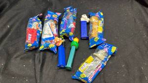 lot 266 image: PEZ Candy Dispensers Lot 8 Pieces Assorted Characters