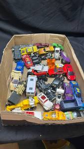 lot 288 image: Mixed Diecast Toy Cars Lot 30 Vehicles