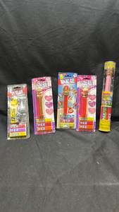 lot 290 image: PEZ Candy Dispenser Lot 5 Units Assorted Characters