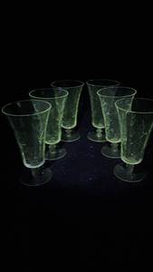 lot 309 image: Set of 6 Footed Glass Tumblers with Etched Fern Design - Manganese Glow under UV365nm