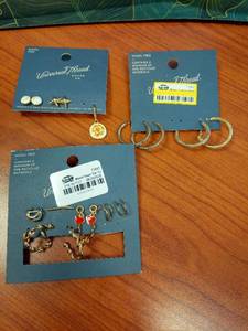 lot 114 image: Universal Thread Nickel Free Jewelry Lot of 3 Earring Cards - Retail $30