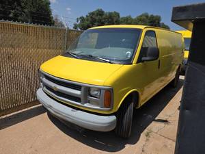 lot 2210 image: 2000 Chevrolet Express 3500 Cargo Van  Custom Service Interior  5.7L V8  Title