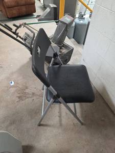 lot 7033 image: Basic Folding Chair