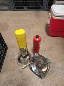 lot 7050 image: Propane Torch Kit with Canisters