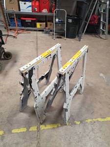 lot 7108 image: Aluminum Multi-Purpose Ladder Scaffolding System