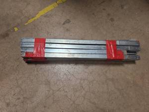 lot 7142 image: Aluminum Linear Rail System w Red Clamps