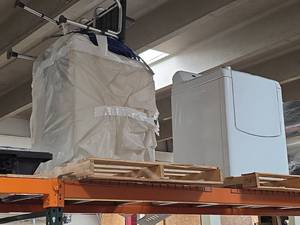 lot 7144 image: White Compact Washer & Dryer Set on Pallet