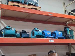 lot 7205 image: Air Movers  Carpet Dryers - Lot of 7 Units