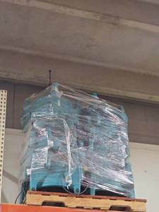 lot 7206 image: Pallet of Air Movers