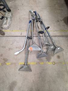 lot 7253 image: Carpet Cleaning Equipment Wand Set w Multiple Heads