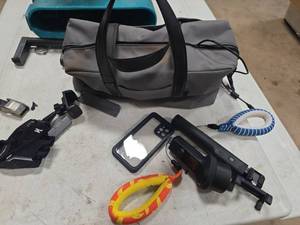 lot 7270 image: Thermal Imaging Camera Kit w Accessories & Carry Bag