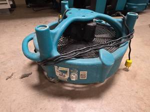 lot 7301 image: Portable Axial Fan with Power Cord - 2 HP